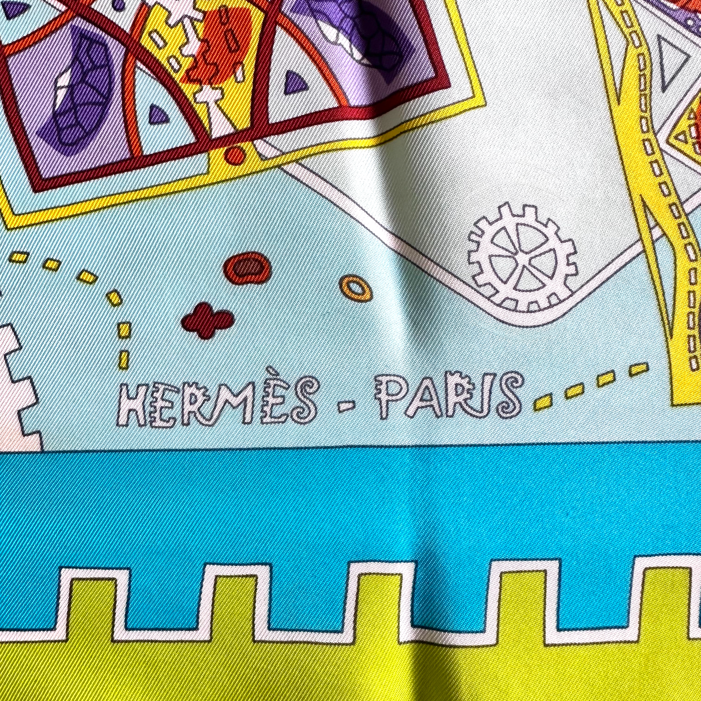 HERMES SQUARE SCARF The mechanics of ideas