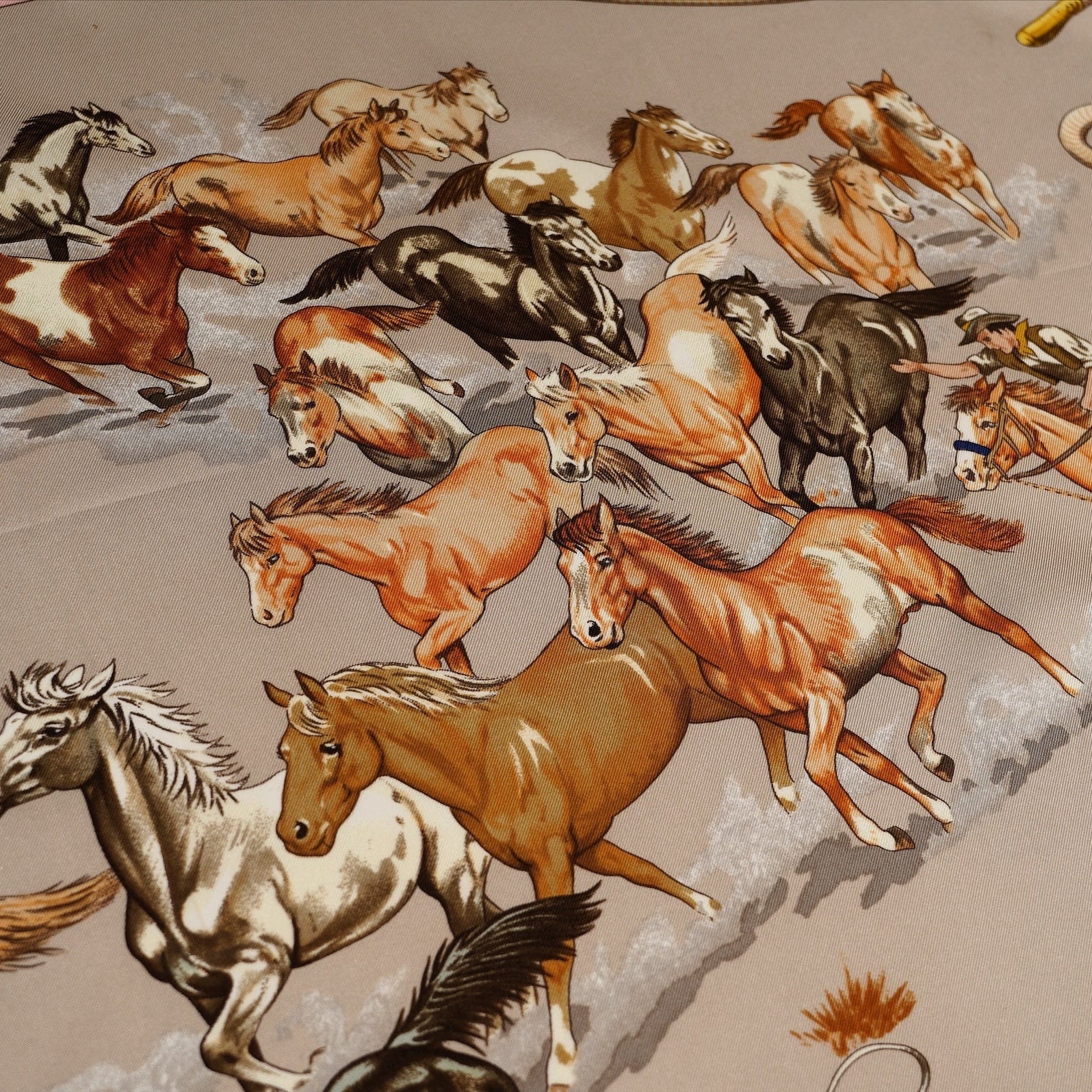 Carré Hermès 90 cm – Les Mustangs – Robert Dallet (1993)
