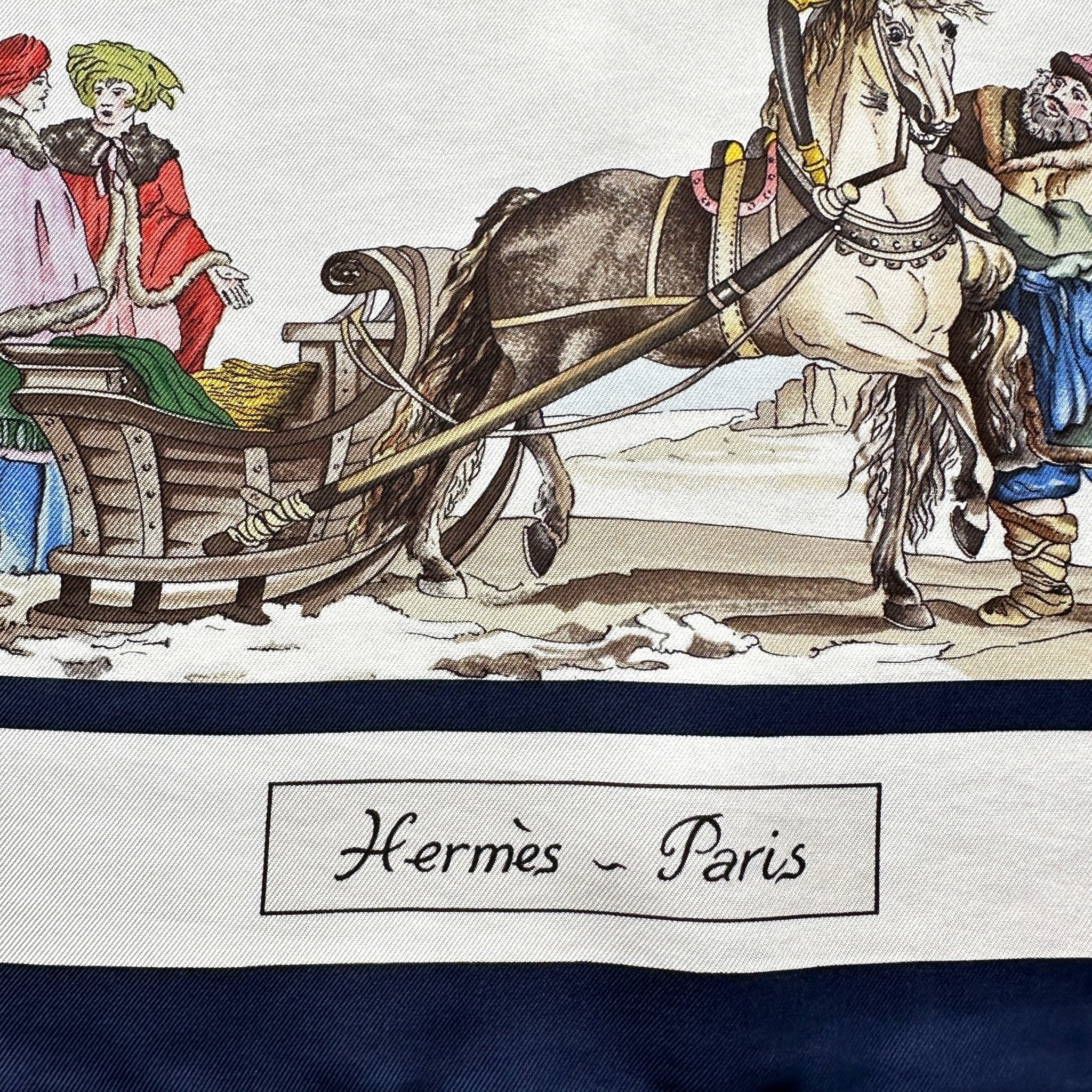 Signature Hermès Paris intégrée dans le motif